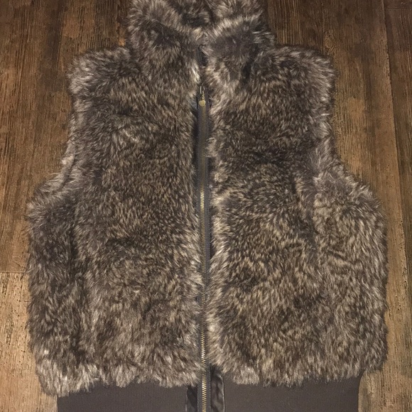 Dollhouse vest - Picture 4 of 5